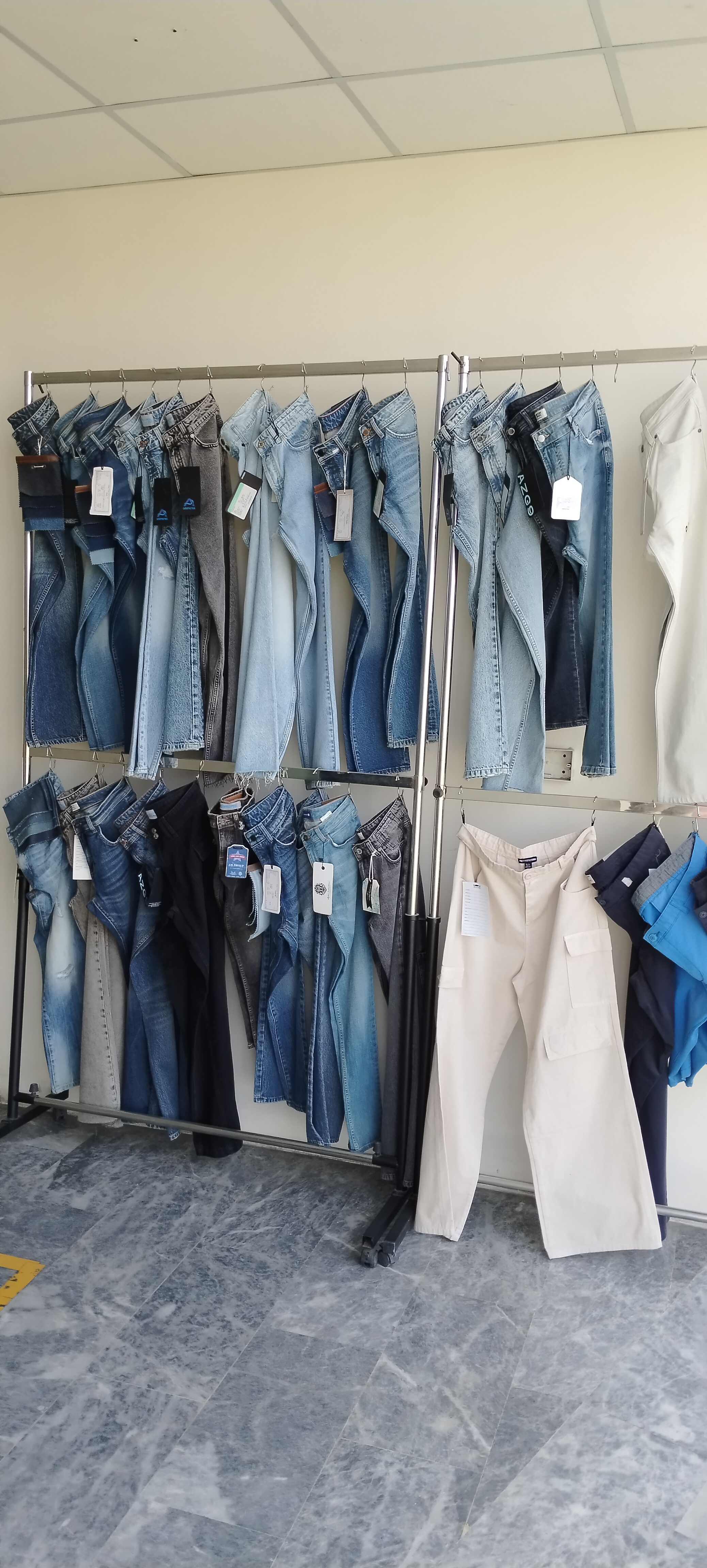 Sealed reference garment